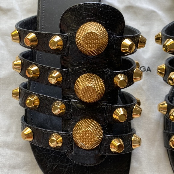 Balenciaga black with gold sandals - Picture 5 of 7